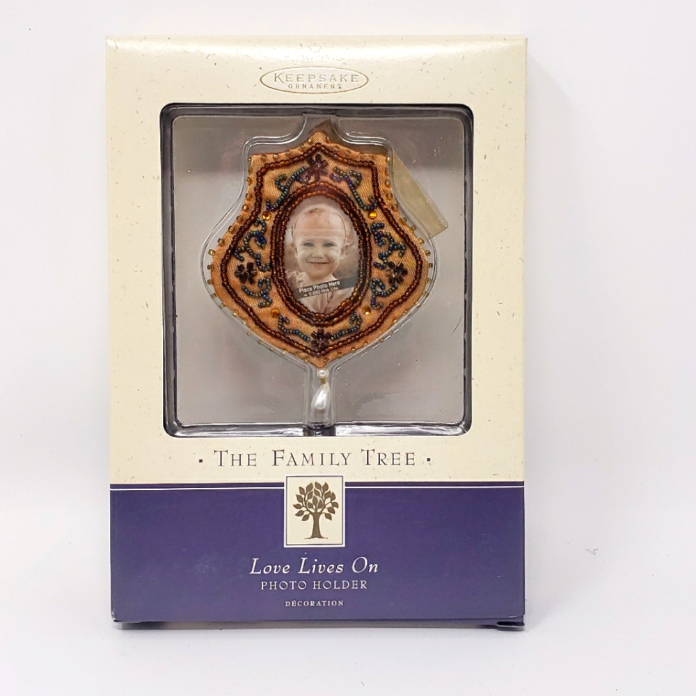 Hallmark The Family Tree Love Lives On Photo Holder 2002 Retired QP1333
